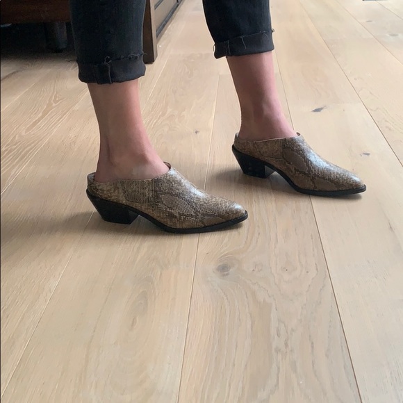 Size 6.5 - Raye Derby Heel - Taupe - like new - Picture 4 of 8